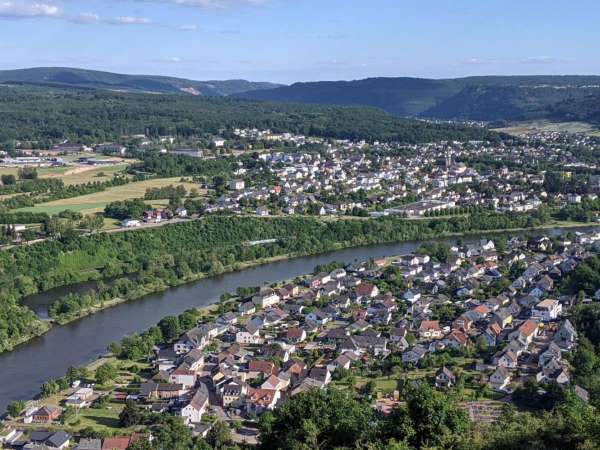 Gemuetliche 90 Qm Wohnung In Saarburg, Zentral Gelegen, Garten Mit Aussicht, Separater Eingang Exterior foto
